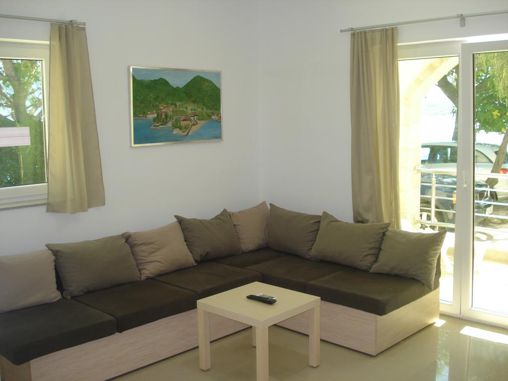Apartments Villa Danilovic تْشيرسيك نوفي الغرفة الصورة