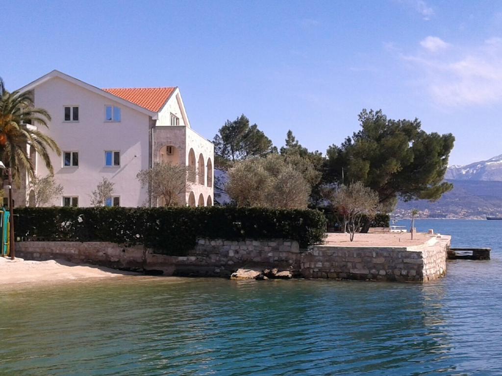 Apartments Villa Danilovic تْشيرسيك نوفي المظهر الخارجي الصورة