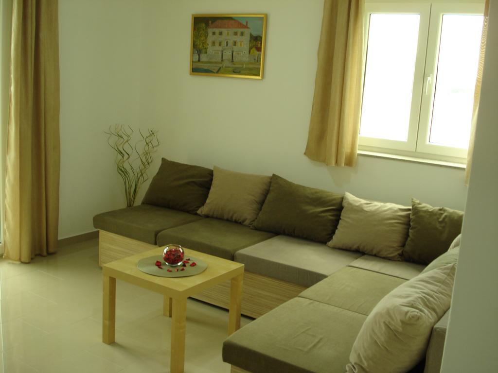 Apartments Villa Danilovic تْشيرسيك نوفي الغرفة الصورة